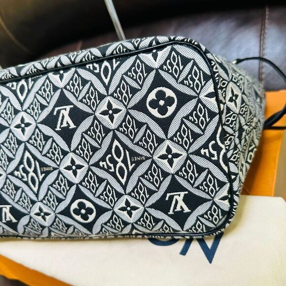 Louis Vuitton Neverfull MM Since 1854 Limited edition - Picture 8 of 15